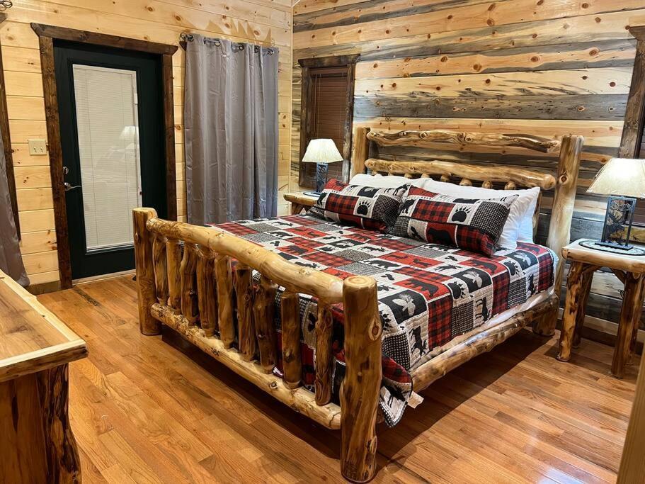* * 4 Master Bedrooms, Views, Theater, Arcade, Evc Gatlinburg Exterior foto